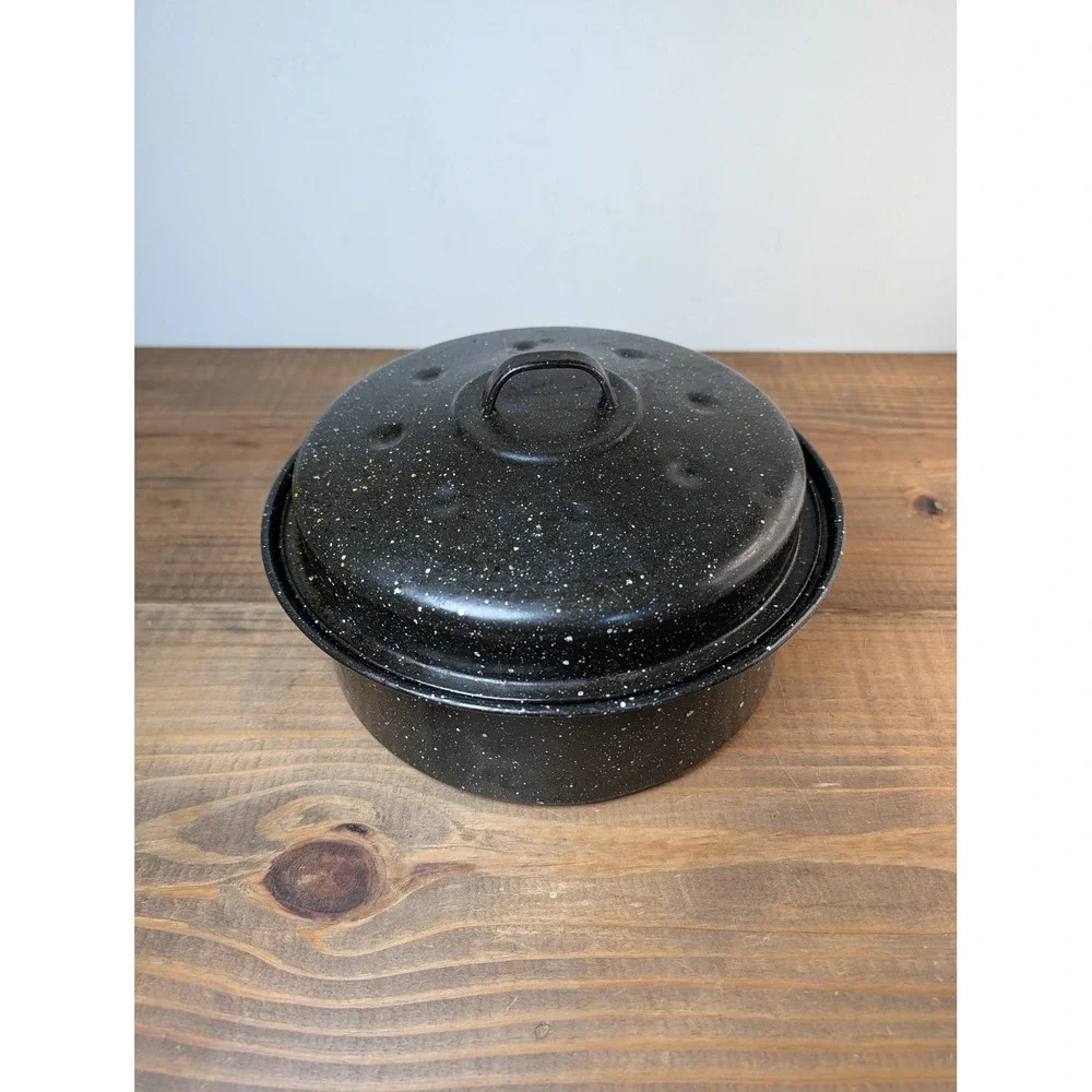 Vintage Black Speckled Enamelware Round Roasting Pan with Lid Steamer Insert 10